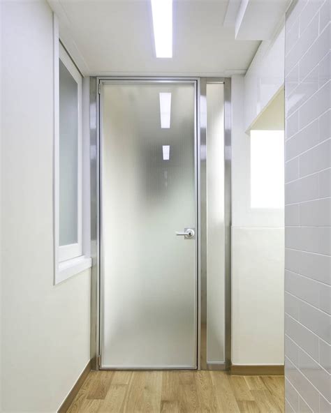 porta de vidro para banheiro